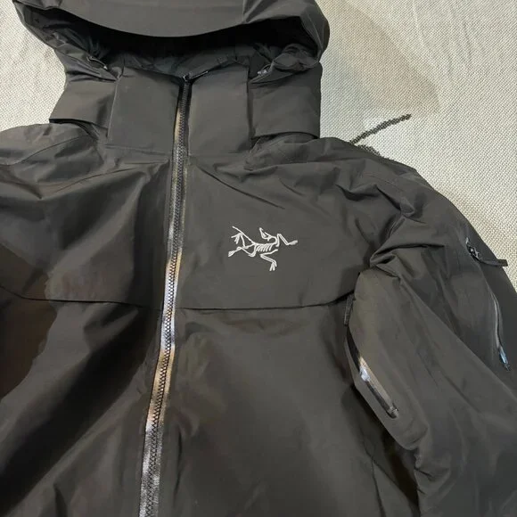 Arc'teryx Men's Down Jacket - Picture 5 of 7